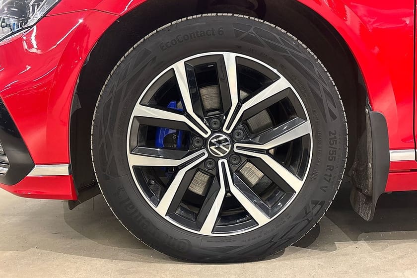 Bild 4 av Volkswagen Passat Sportscombi GTE 1.4 TSI Panorama / Moms / Skinn