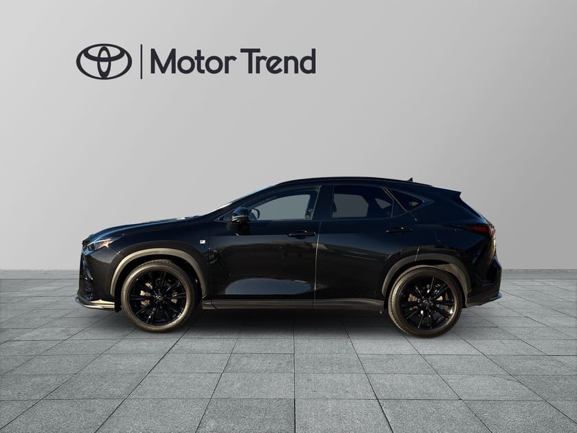 Bild 4 av Lexus NX 450h+ E-CVT, 309hk, F Sport,6,300mil