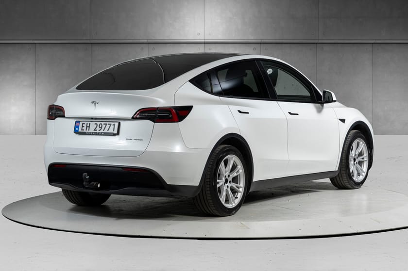 Bilde 4 av Tesla Model Y Long Range AWD (NOR) Panorama | Hengefeste | Rattvarme+++