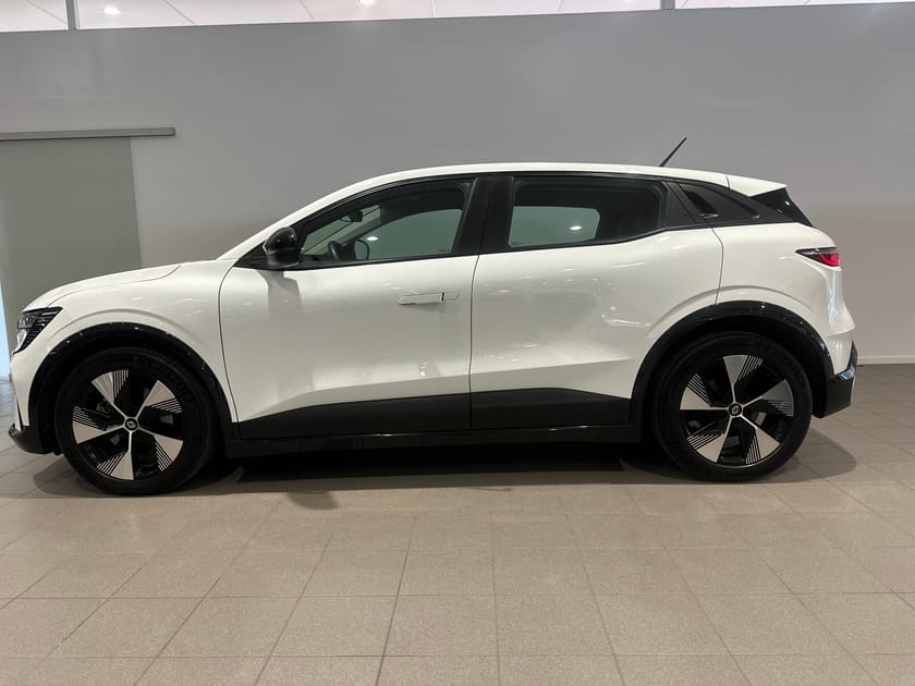 Bild 3 av Renault Mégane E-TECH Equilibre 40kWh/130hk, Backkamera,
