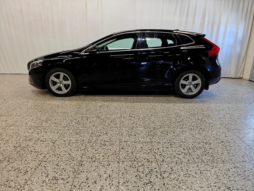 Bild 2 av Volvo V40 D2 Manuell, 115hk, v-hjul, backkamera