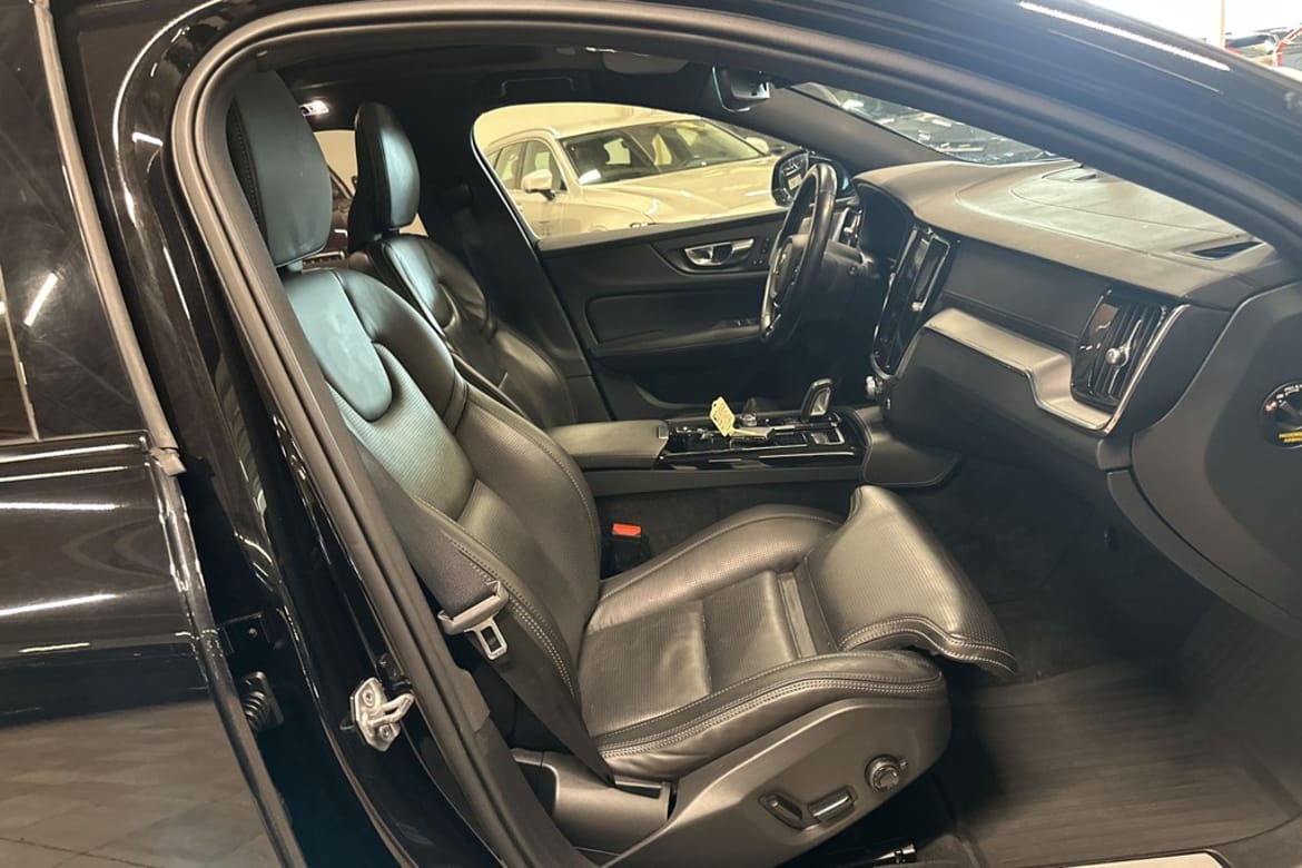 Volvo V60 2021 - miniatyr 17