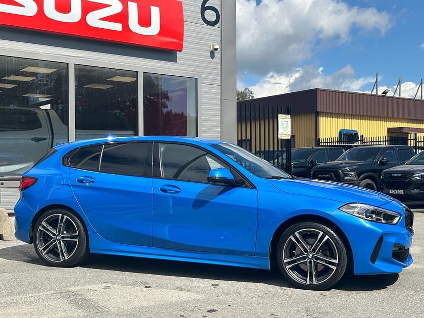 Bild 4 av BMW 118i Steptronic | M-sport | 1-ägare | Moms| B-kamera