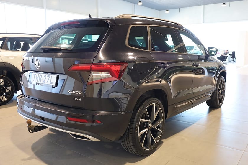 Bild 5 av Škoda Karoq Skoda 2.0 TSI Sportline 4x4 AUT Drag Värmare Kamera Canton