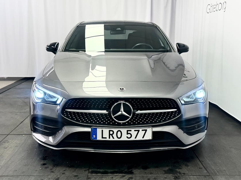 Bild 3 av Mercedes-Benz CLA 200 4MATIC Coupé AMG Night package/ Pano/ Navi