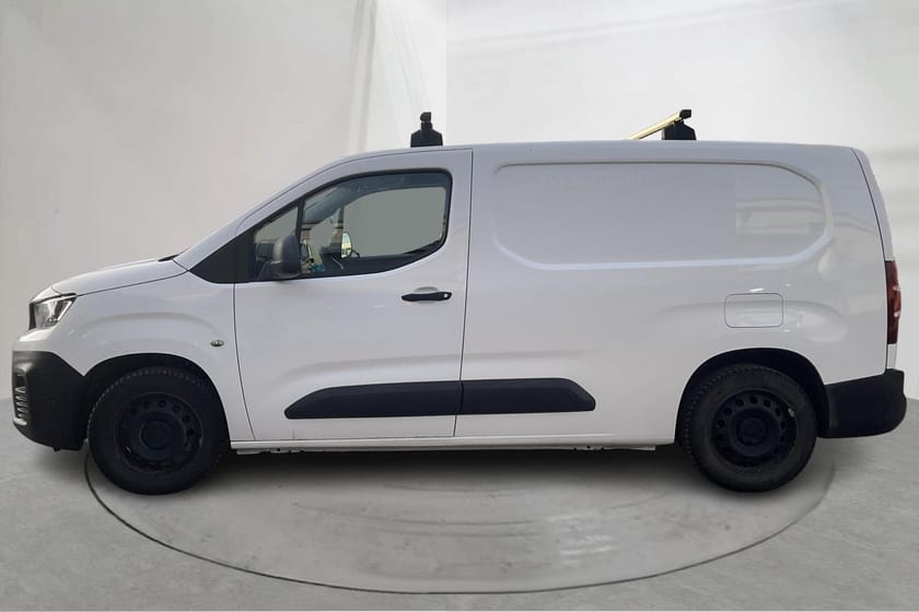 Bild 2 av Peugeot Partner Utökad Last 1.5 HDI Skåp (100hk) Verkstadsinredning