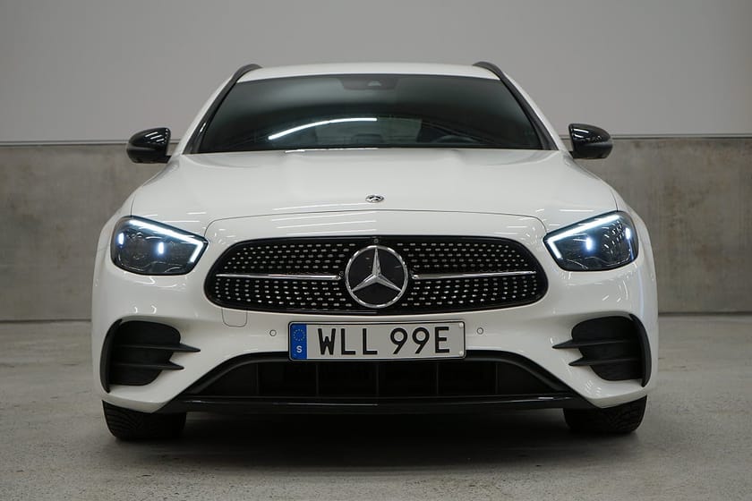 Bild 5 av Mercedes-Benz E 300 T de AMG Line Drag Värmare Night 360 Widescreen