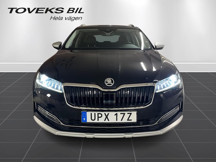 Bild 2 av Škoda Superb Scout 2.0 TDI 4x4 DSG 190hk