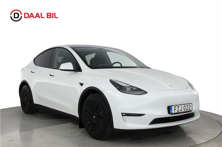 Bild 3 av Tesla Model Y Long Range AWD 514HK DRAG PANO VÄRME B-KAM AUTOPILOT
