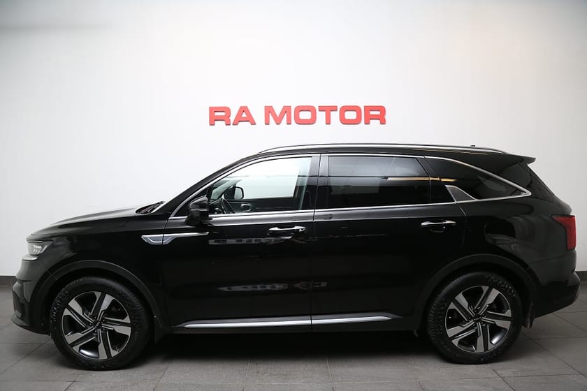 Bild 3 av Kia Sorento PHEV 1,6 T-GDi Plug-In-Hybrid 265hk Advance AWD 7-Sits Drag