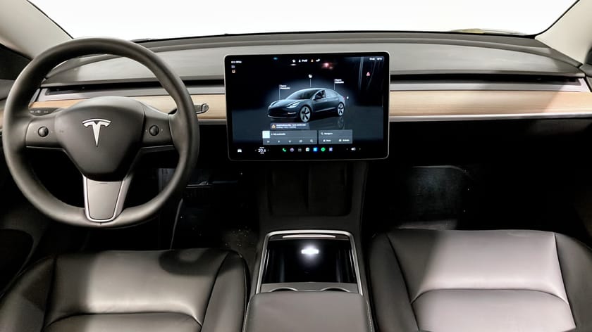 Bild 4 av Tesla Model 3 Long Range AWD 440hk Pano Navi Kamera MOMS