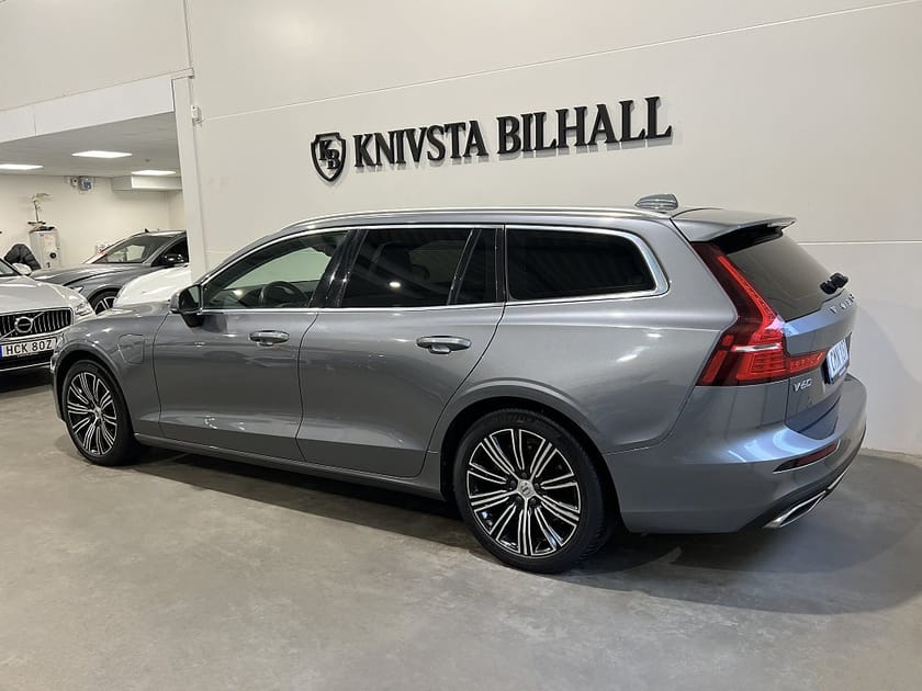 Bild 2 av Volvo V60 Recharge T6 AWD Inscription Exp Moms Drag 340hk