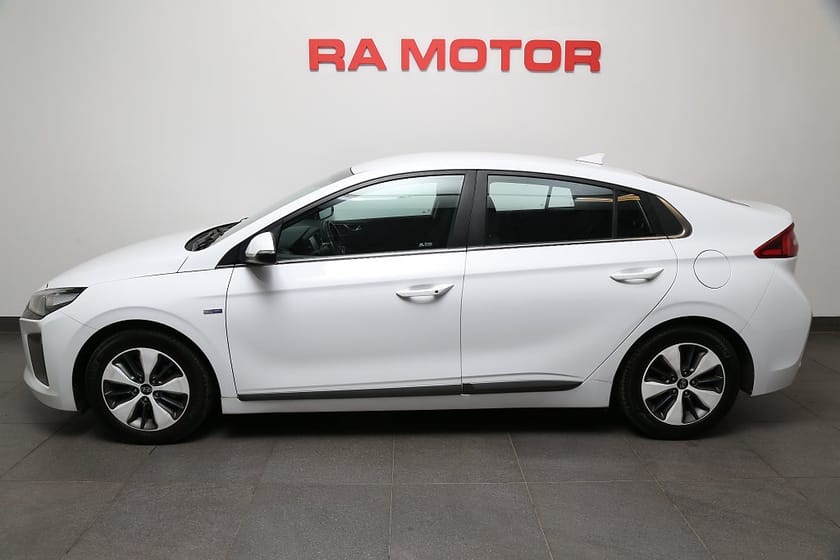Bild 3 av Hyundai Ioniq Hybrid 1,6 141hk PremiumEco Aut Navi Kamera