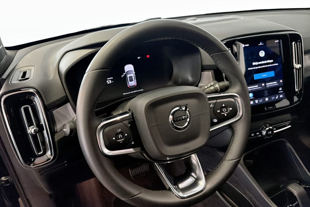 Volvo EX40 Twin Motor Performance