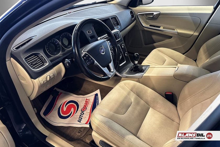 Bild 5 av Volvo V60 D2 Momentum Euro 5  0% RÄNTA
