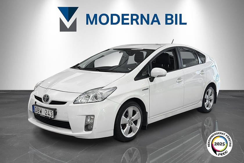 Bild 1 av Toyota Prius Hybrid 136hk 360kr årskatt Motorvärmare