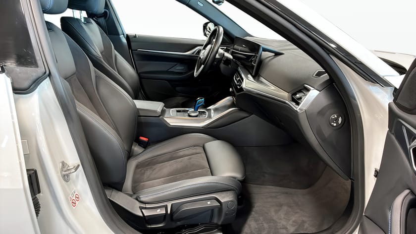 Bild 3 av BMW i4 M50 xDrive Gran Coupé 544hk M Sport HiFi Värmare