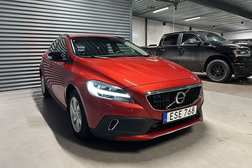 Bild 3 av Volvo V40 Cross Country D3 150hk Kinetic Backkamera Navi PDC BT Euro 6