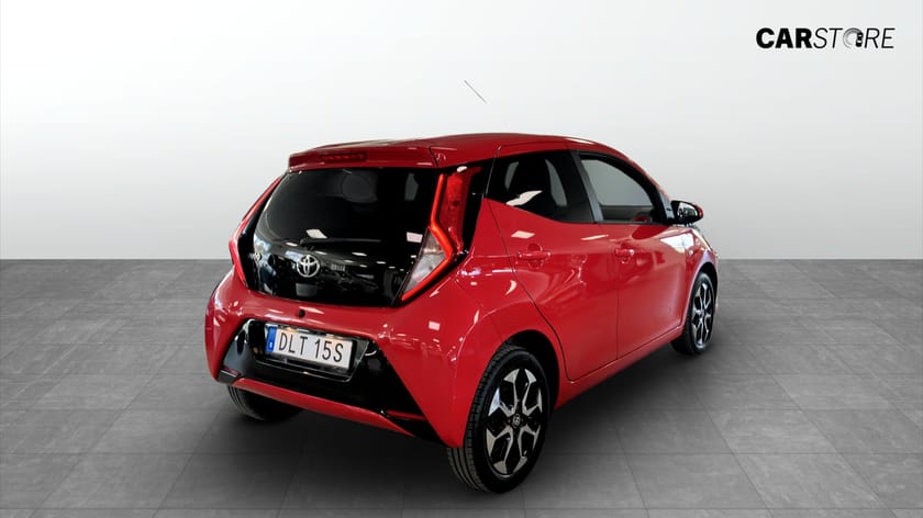 Bild 2 av Toyota Aygo X-PLAY 1.0 VVT-i KAMERA CARPLAY FARTHÅLLARE