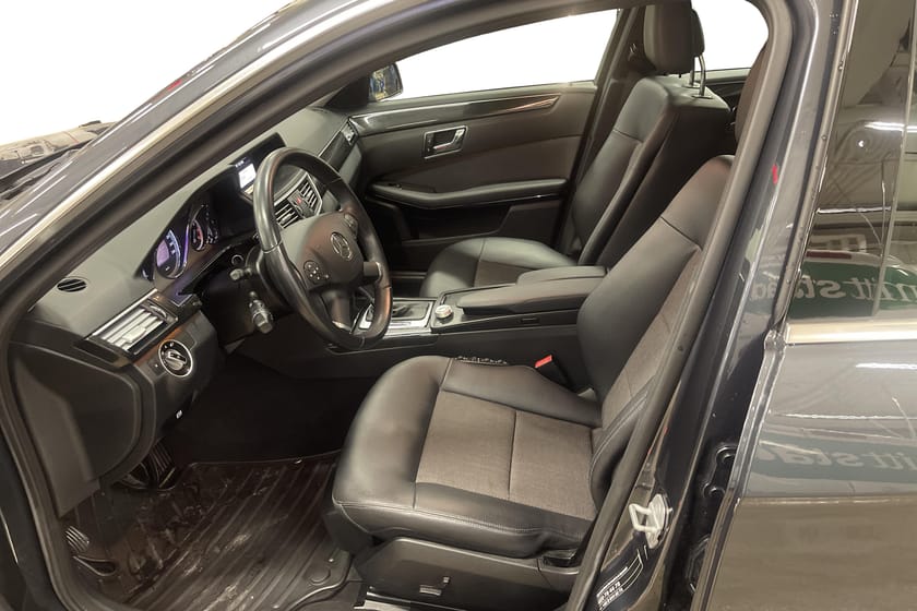 Bild 3 av Mercedes-Benz E 200 T CGI BE Vinterhjul / Drag /