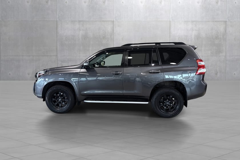 Bilde 2 av Toyota Land Cruiser Landcruiser 3,0 190 HK. 5-seter personbil