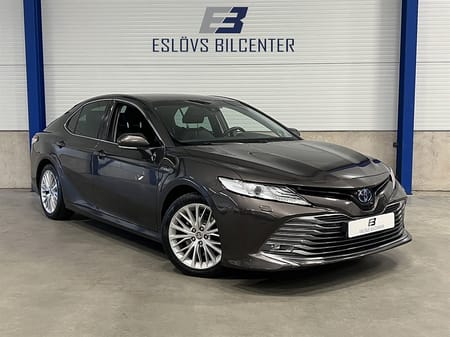Toyota Camry Hybrid CVT 218 HK / Executive / HUD / JBL / Navi /