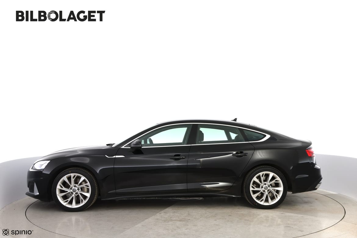 Audi A5 2021 - miniatyr 2