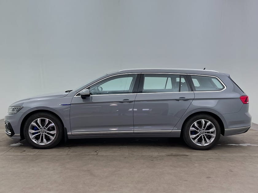 Bild 3 av Volkswagen Passat Sportscombi GTE SC 1.4 TSI 218hk Dragkrok Navi Backkamera Moms