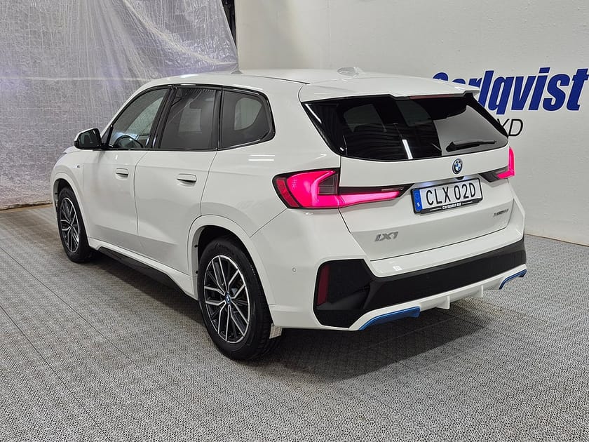 Bild 5 av BMW iX1 xDrive30 eXDRIVE30 M-Sport 306HK 4x4 elbil Drag
