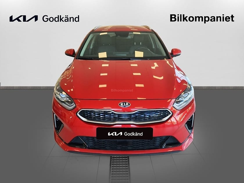 Bild 2 av Kia Ceed Sportswagon Plug-in Hybrid SW PHEV DCT Advance (Vinterhjul, Dragkrok, Mkv)