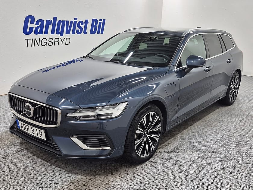 Bild 1 av Volvo V60 T6 Recharge Core Bright plug in AWD 350HK 4x4