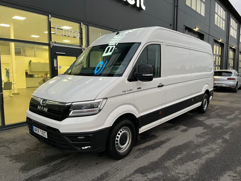 Bild 2 av MAN TGE Skåpbil 3.0t 177 TDI AWD Aut Lång Hög D-Värme Drag Kamera