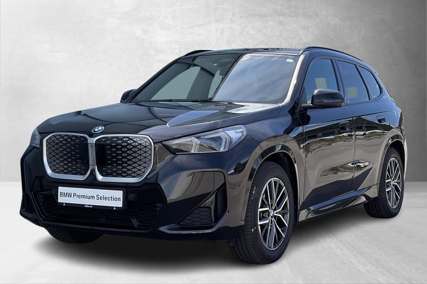 Bilde 1 av BMW iX1 xDrive30 Fully Charged|HUD|HK|Hengerfeste |ACC| comf.acc|LED