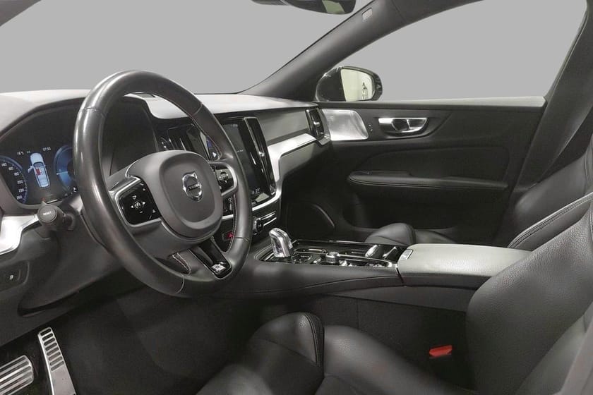 Bilde 5 av Volvo V60 T8 R-Design/ Head-UP / Bowers / 360*kamera/ 4x4