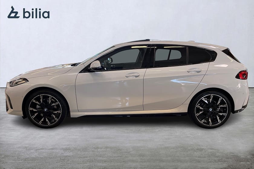 Bild 3 av BMW 120 M Sport Panorama Navigation Kamera Harman Kardon