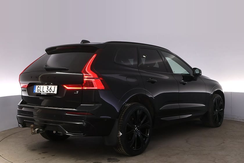 Bild 5 av Volvo XC60 Recharge T8 AWD Ultimate Black Edition B&W Drag