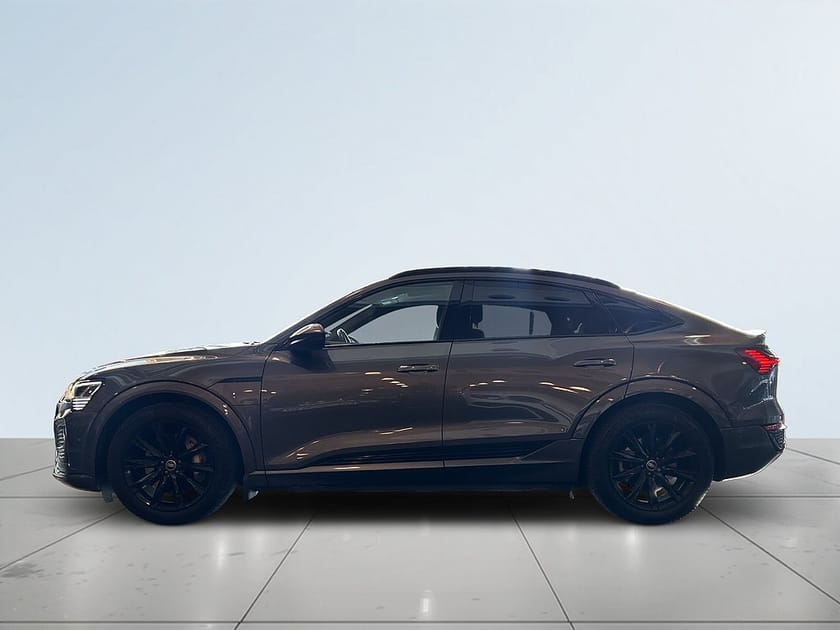 Bild 4 av Audi Q8 Sportback 50 e-tron quattro S Line MOMS/B&O/360/Drag