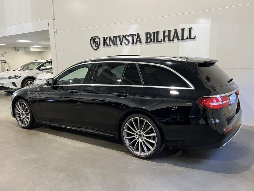 Bild 2 av Mercedes-Benz E 220 T d 9G-Tronic AMG Line Pano Värmare Drag 194hk