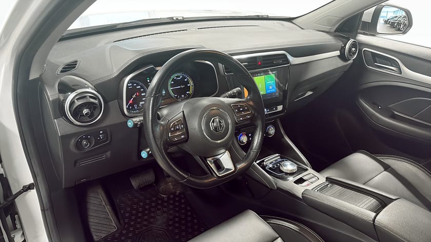 Bild 3 av MG ZS EV Luxury 143hk 45KWH LUXURY PANORAMA BACKKAMERA