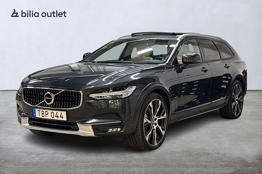 Bild 1 av Volvo V90 Cross Country D5 AWD Pro 235hk Panorama B&W Navi Drag