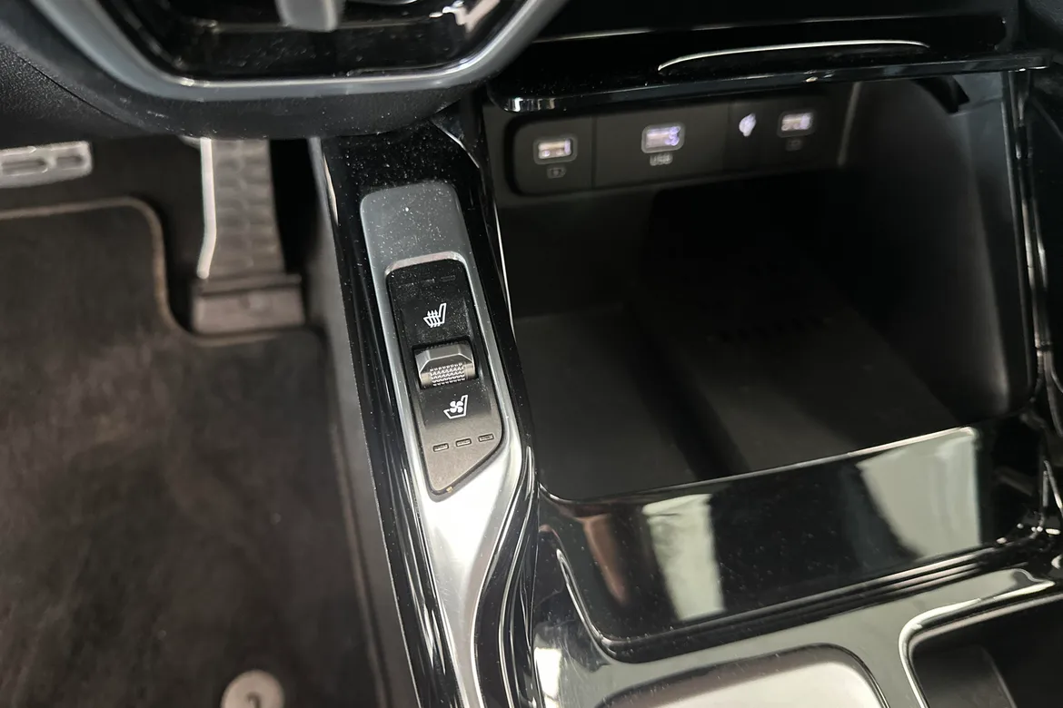 picture of a car