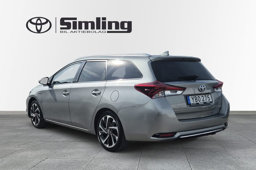Bild 2 av Toyota Auris Touring Sports Hybrid e-CVT Active Plus / Vinterhjul