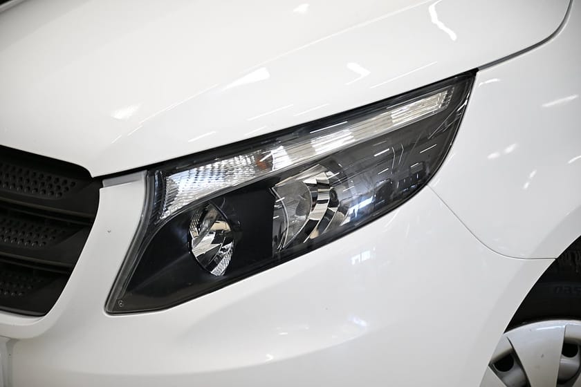 Bild 3 av Mercedes-Benz Vito 114 CDI 2.8t 136HK 7G+ Automat|Nedlackad|Lång|Inredd|EnÄgare