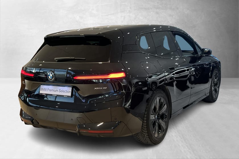 Bilde 4 av BMW iX xDrive40 FullyCharged,Sportspk,Pano,Harman/Kardon,Lazer
