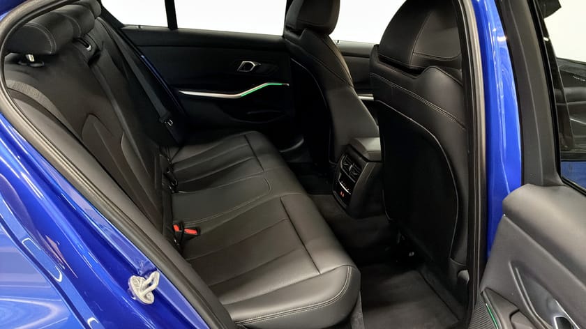 Bild 5 av BMW 320i xDrive Sedan Bensin  M-Sport Drag Sportstolar Adaptiv farth