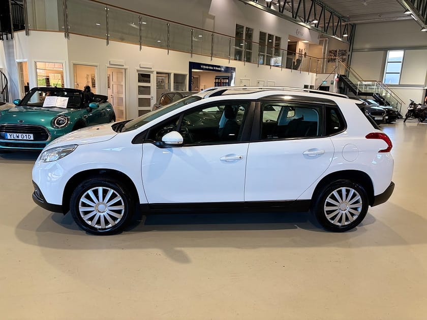 Bild 2 av Peugeot 2008 1.2 VTi Euro 6, Drag, Motorvärmare,