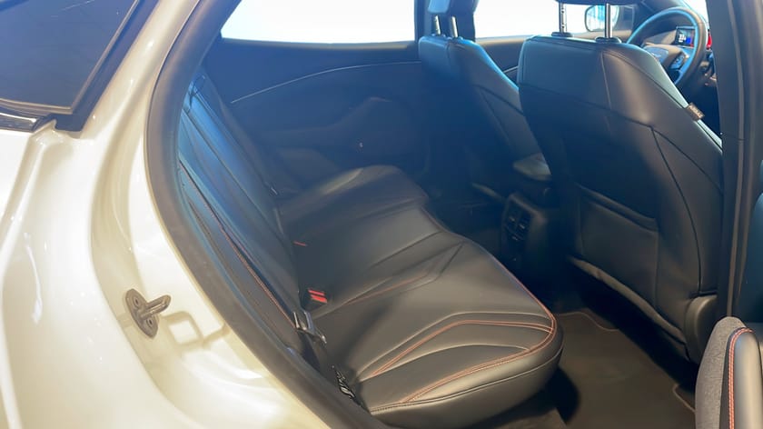 Bild 5 av Ford Mustang Mach-E Standard Range AWD 269hk Teknikpaket + | B&O | Panorama