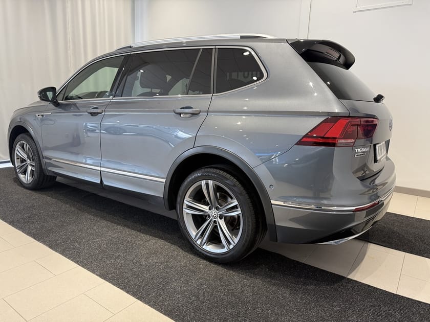 Bild 3 av Volkswagen Tiguan Allspace 5-sätes TDI 190hk 4M  R-Line Drag/Värmare