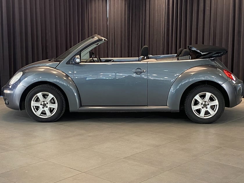 Bild 3 av Volkswagen New Beetle Cabriolet 1.6 102 Hk