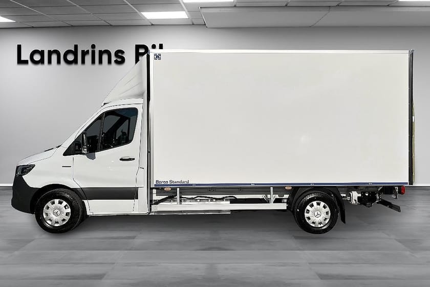 Bild 4 av Mercedes-Benz eSprinter 420 Chassi 81 kWh EH A3 PRO Volymskåp m. Lyft *OMG LEVERANS*